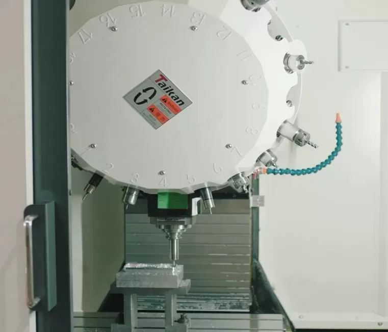 حفر CNC وتصنيع بالطحن