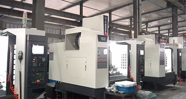 تصنيع عالي السرعة بنظام التحكم الرقمي (CNC)