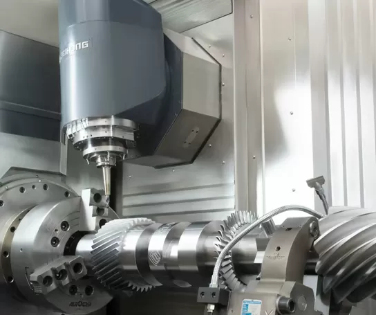 مركز تشغيل CNC بـ 7 محاور
