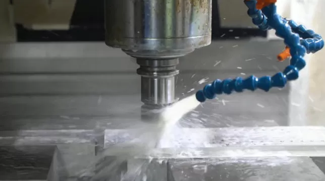 عطل نظام التبريد في ماكينة CNC وحلوله